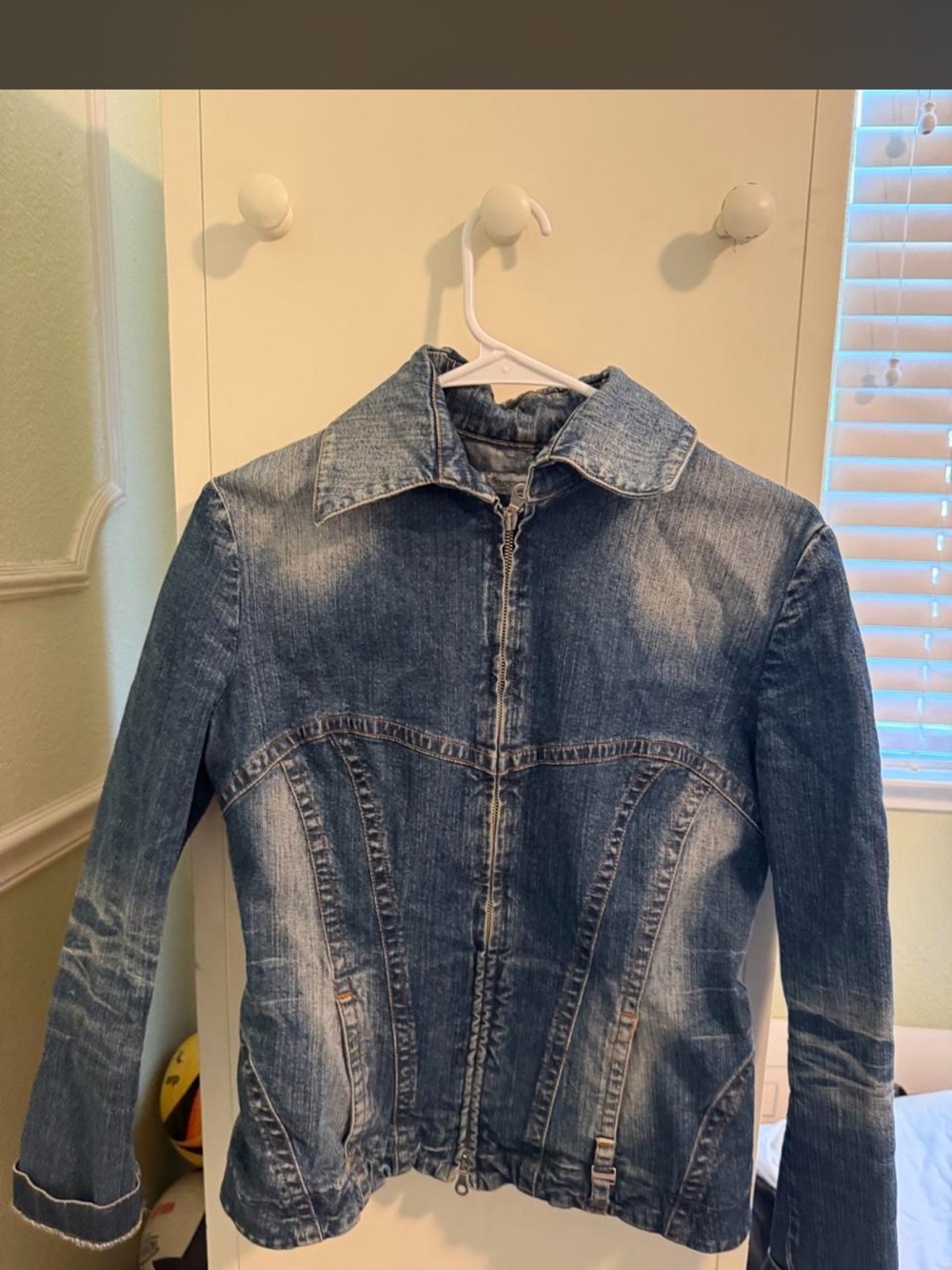 Women's Faded Blue Denim Jean Jacket with Zip Front